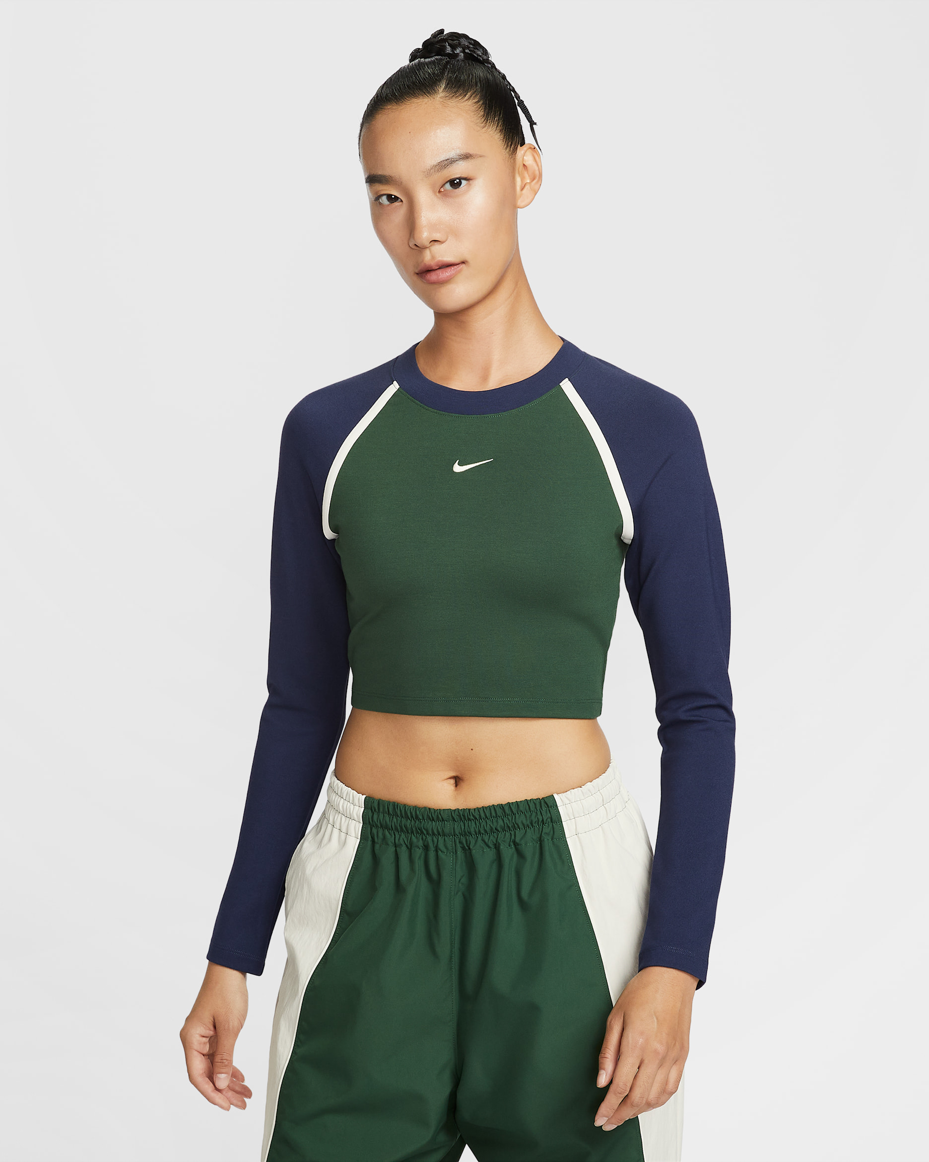 Nike クロップドトップ 新品 NIKE公式】ナイキ スポーツウェア ウィメンズ タイト ロングスリーブ